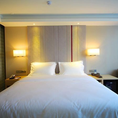 Lavande Hotel Jiujiang Xunyang Road Walking Street Екстериор снимка