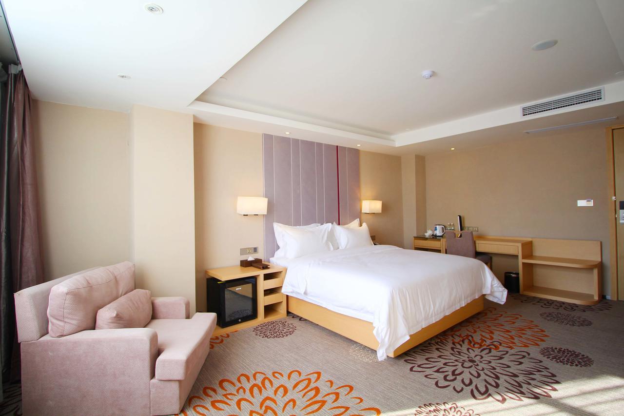 Lavande Hotel Jiujiang Xunyang Road Walking Street Екстериор снимка