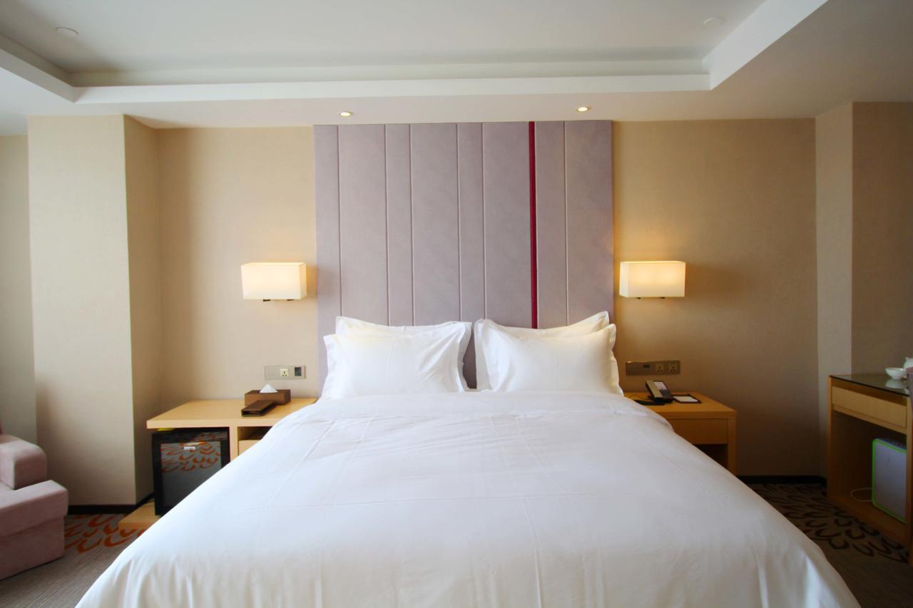 Lavande Hotel Jiujiang Xunyang Road Walking Street Екстериор снимка