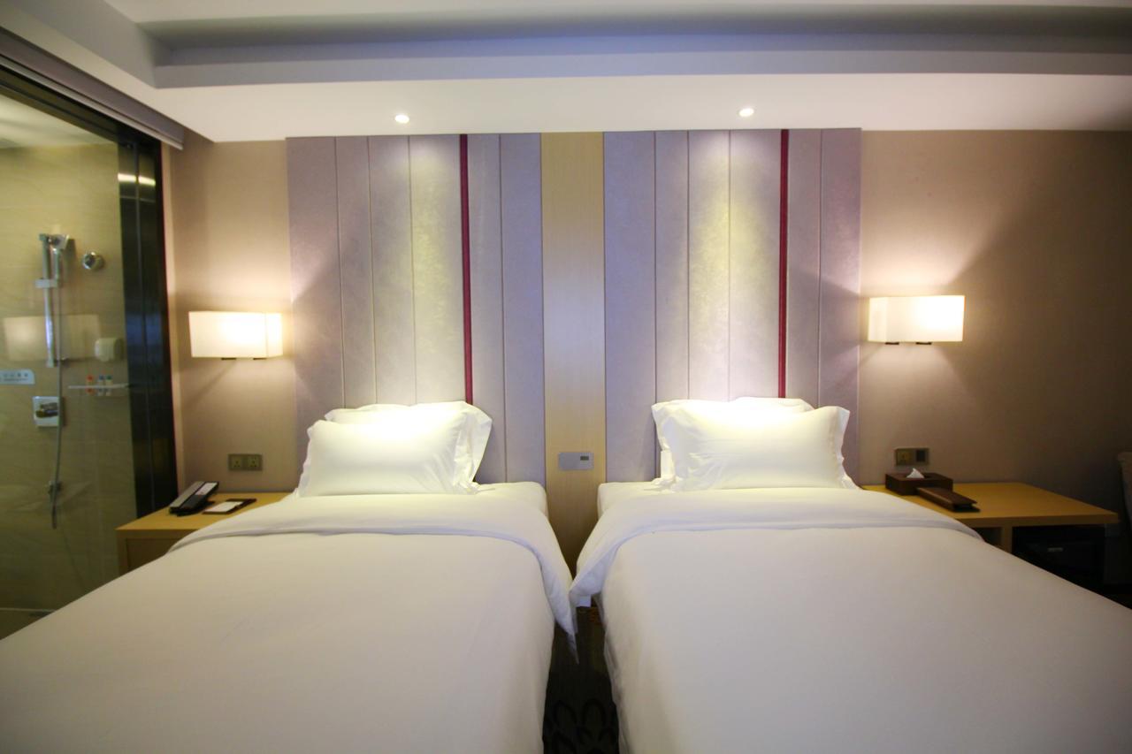 Lavande Hotel Jiujiang Xunyang Road Walking Street Екстериор снимка